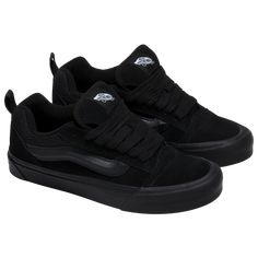 Pretty Sneakers, Shoes For School, Back To School Shoes, Dr Shoes, All Black Shoes, Pretty Shoes Sneakers, Vans Skate, Women Platform Shoes, Cute Nike Shoes