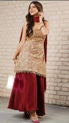 Panjabi Dress, Kurti Patterns, Long Kurti Designs, Pakistani Dresses Casual, Pakistani Fashion Party Wear, Beautiful Pakistani Dresses, Salwar Kamiz, Traditional Indian Outfits, Indian Gowns Dresses