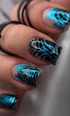 Minimal Nails Art, Manicure Nail Designs, Nail Paint, Nail Manicure, Paint Designs, Gel Nails