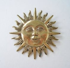 Sun With Face, Sun Faces, Smiling Sun, Face Brooch, Sun Face, Tanah Liat, Sun Moon Stars, Sun Tattoo, Pot Plant