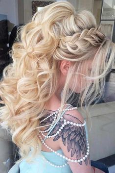 Half Up Bridesmaid Hairstyles Ideas to Check - Love Hairstyles Half Up Half Down Tutorial, Braided Half Up Half Down Hair, Bridal Hair Half Up Half Down, Braid Half Up Half Down, Hairstyles Photos, Bridal Hair Half Up, Hair Half Up Half Down, Half Up Half Down Hair Prom, Wedding Hair Up