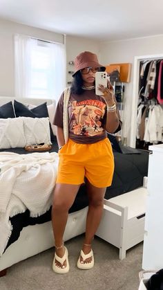 Day Party Attire For Black Women, Calf Length Pants Outfit, Sporty Date Outfit Summer, Streetwear Heels Outfit, Chic Chill Outfits, Colorful Summer Outfits Midsize, Cute Chill Outfits Black Women Summer, Cabin Trip Outfit Black Women Summer, Outfit Ideas For New Orleans In Summer