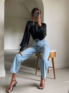 If You're Going to a Restaurant, Here Are 13 Stylish Outfits | Who What Wear UK Looks Jeans, Chique Outfits, Dinner Outfit, Looks Street Style, Denim Trends, Dinner Outfits, Fashion People, Mode Inspo, Looks Chic