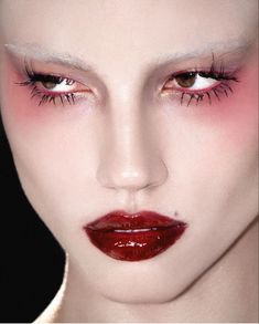 Red Editorial Makeup, Avant Garde Makeup Editorial, Blood Makeup, Funky Makeup, Maquillage On Fleek, Vampire Bride, Vampire Makeup, Avant Garde Makeup