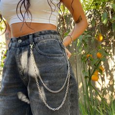 Stainless steel pant chain! Chain is high quality hypoallergenic stainless steel!! First chain is 16 and and the second chain is 20 inches ! WEBSITE: SCRAPMETAL.SHOP INSTAGRAM : @SCRAPMETALSHOP DEPOP: @SCRAPMETALSHOP Chain Outfit, Jeans With Chains, Grunge Pants, Chains Aesthetic, Chain Pants, Cute Ripped Jeans, Jeans Chain, Silver Pants, Pant Chains