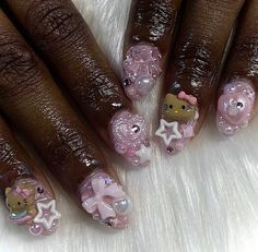 Short nails, cute nails, coquette nails Gel X Nail Simple Designs, Hello Kitty Nails Tutorial, Douyin Simple Nails, Nail Charms Short Nails, Korean Jelly Nails Designs Short, Gyaru Nail Art, White Strawberry Nails, Short Nail Charms