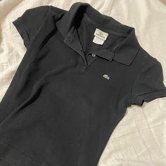 Black Lacoste Never Worn Polo Fitted Half Button Up!! Super Cute!! Size 36 But It Fits A Small Or Medium! Cute Polo Shirt Outfits For Women, Cute Polo Shirt Outfits, Black Polo Shirt Women, Polo Shirt Aesthetic, Lacoste Outfit, Polo Shirt Outfit Women's, Button Up Shirt Outfit, Polo Shirt Outfits, Polo Lacoste