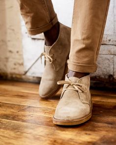 Astorflex Brownflex Chukka Boot - Stone Suede | Chukka Boots | Huckberry Casual Goodyear Welted Moc Toe Desert Boots, Casual Moc Toe Desert Boots With Goodyear Welt, Desert Boots Men Outfit, Fall Shoes Casual, Chukka Boots Outfit, Boots Men Outfit, Suede Chukka Boots, Casual Shoes Outfit, Chukka Boots Men