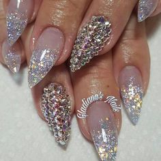 Pinterest: @Bossbabeexoxo Rose Nail Art, Stiletto Nails Designs, Rose Nails, I Am Beautiful, Pedicures, Nail Shop, Bling Nails, Shop Ideas, Nail Art Inspiration