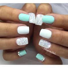 awesome Mint Green And White Glitter by MargaritasNailz from Nail Art Gallery... Nailart Tutorial, Gel Pedicure, Video Makeup, Nails With Glitter, Glitter Nail Art, Nails Toes