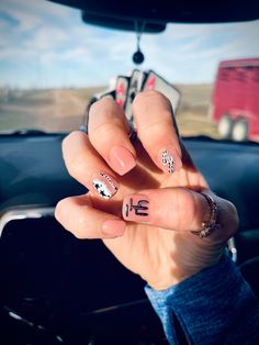 Western New Years Nails, Western Nail Inspo Acrylic, 21st Birthday Nails Western, Longhorn Nails, Western Nails Lighting Bolt, Koe Wetzel Nails, Cowboy Nails Western Long, Cosmic Cowgirl Nails, Country Festival Nails