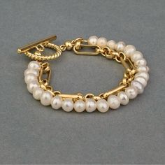 Lucky Brand Pearl Chain Layer Toggle Bracelet White Link Metal Jewelry, Everyday White Chain Bracelet With Pearl Charm, Classic White Link Bracelets, White Timeless Metal Jewelry, Timeless White Metal Jewelry, White Chain Link Bracelet As Gift, White Link Chain Bracelets, Classic White Chain Bracelet For Everyday, White Adjustable Chain Bracelet