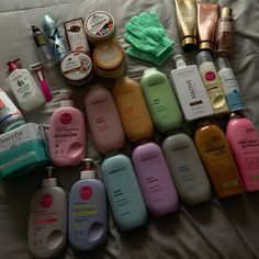 Hygiene On A Budget, Hygenie Shopping List, Blue Girly Things, Health Care Aesthetic, Body Hygiene Products, Down There Care, Home Smell Good, Hygiene Essentials, Feminine Hygiene Products