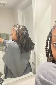 Pretty Twist Hairstyles, Black Locs, Invisible Locs, Weave Hairstyles Braided, Natural Hair Bun Styles, Black Ponytail Hairstyles, Quick Natural Hair Styles, Box Braids Hairstyles For Black Women, Hairstyle Inspo