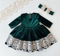 Dear customers❤ We produce very beautiful and cute dresses for your little princesess. This long sleeve green dress will be a great gift for your baby girl for Christmas or Birthday. It is a set: dress and headband. Fabric: velour, lace. Our dresses are made by hand using only high-quality materials. You can choose another colour of fabric. It is a set with matching accessories headband. Also you can order green booties: https://www.etsy.com/listing/767522205/baby-shoes-baby-girl-outfit-baby-vel Green Christmas Dress Baby, Green Christmas Dress Toddler, Toddler Christmas Dresses, Newborn Christmas Dress, Baby Girl Holiday Dress, Christmas Dress Green, Green Christmas Dress, Christmas Dress Toddler, Girl Green Dress