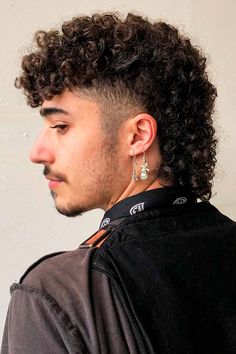 Mens Perms Unleashed: A Unique Guide, FAQs, and 2023 Hairstyles ★ Permed Mullet Men's Curly Hairstyles, Short Permed Hair, Fall Hair Trends, Corte De Cabelo Masculino, Fluffy Hair