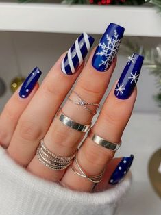 Xmas Nail Designs, New Years Nail Designs, December Nails, Cute Christmas Nails, Christmas Nail Art Designs, Snowflake Nails, Blue Nail