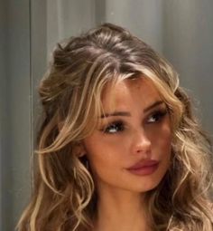 Shape Haircut, Avrey Ovard, Bardot Hair, Brown Eyes Blonde Hair, Vegas Hair, Dirty Blonde Hair, Hair Damage, Dark Blonde Hair, Blonde Hair Inspiration