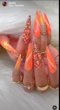 Nail Art Designs Valentines, Bedazzled Nails, Nail Art Designs Valentines Day, Nail Designs For Beginners, Stilleto Nails Designs, Valentines Nail, New Years Nail Designs, Nails Art Designs, Cute Short Nails