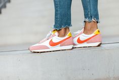 Nike Daybreak, Ivory Shoes, Baskets Nike, Trending Sneakers, New Sneakers, Best Sneakers, Sneakers Outfit, Crazy Shoes, Women Trends