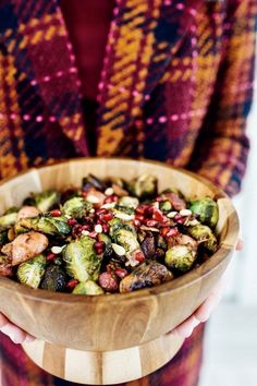 Host Thanksgiving, Roasted Sprouts, Bacon Brussel Sprouts, Friendsgiving Dinner, Camille Styles, Sprouts With Bacon, Sprout Recipes, Brussels Sprouts Recipe, Potluck Recipes