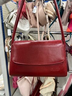 Aesthetic Thrift Finds, Dream Thrift Finds, 90s Bags Vintage, Thrift Purses, Red Vintage Bag, Thrifted Handbags, Vintage Thrift Finds, 80s Bags Vintage, Thrifted Purses