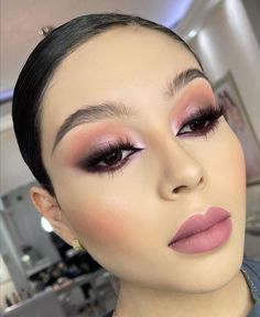 Makeup Ojos, Eye Makeup Pictures, Cool Makeup Looks, Makeup Eye Looks, Bridal Makeup Looks, Glamour Makeup, Makeup Pictures, Prom Makeup, Gorgeous Makeup