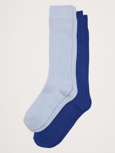 We revived this cozy, ribbed sock from the archives, crafting it in our best-selling, blended yarn with a touch of cashmere for luxurious warmth and softness.  Fits women's shoe sizes 6-10. Fitted Blue Socks For Fall, Classic Blue Winter Socks, Trouser Socks, Party Sale, Skating Rink, Skating, Mens Gifts, Banana Republic, Women's Accessories