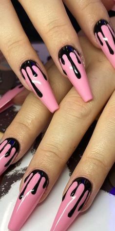 Drip Nail Art Designs, Goth Coffin Shaped Nails, Pink Nail Black Tip, Goth Girl Nail Ideas, Creepy Valentines Nails, Loud Nails Art Designs, Gothic Barbie Nails, Goth Easter Makeup, Easy Gothic Nails