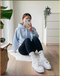 Cute Outfits With Nike Socks, Cute Sporty Outfits, Comfy Outfits Winter, Looks Pinterest, Nike Pro Leggings, Sock Outfits, Legging Outfits