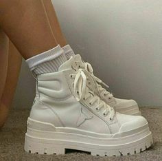 Shoes And Socks, Hype Shoes, New Rock, Girly Shoes, Shoe Inspo, Aesthetic Shoes, Swag Shoes