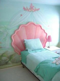 Lil mermaid theme Princess Bedroom Set, Little Mermaid Room, Disney Princess Bedroom, Mermaid Bedding, Princess Bedroom, Princess Room