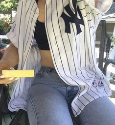 Baseball Outfit, Cute Lazy Day Outfits, Jersey Outfit, Tomboy Style Outfits, Swaggy Outfits, Tomboy Fashion, Sporty Outfits, Gaming Clothes