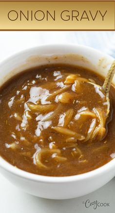 onion gravy in a dish Brown Gravy Recipe Easy, Gravy Homemade, Homemade Brown Gravy, Hamburger Sauce