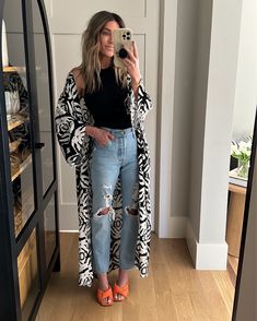 Ways To Style Leggings, Look Kimono, The Sister Studio, Sister Studio, Mode Kimono, Style Leggings, Boho Style Outfits, Look Vintage