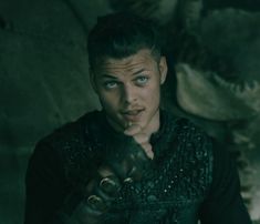 Vikings Ivar, Ivar Vikings, Sons Of Ragnar, Vikings Show, Viking Quotes, King Ragnar, Vikings Valhalla, Viking Series, Alex Hogh Andersen