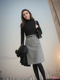 Glamorous and Sophisticated Half-Sleeved Garment with Ornate Waistband Accents Modern Detective, Classical School, Job Outfits, Glen Lake, Government Job, Body Wraps, Classy Work Outfits, Business Style, Skirts And Dresses