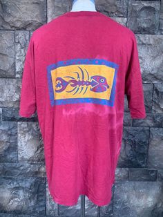 "Vintage 90s Billabong Surf / Surfing T shirt Item Condition: Pre-Owned (Used) condition. please see pictures Size on Tag: L, Please check measurement Tag : billabong ------------ Measurement: ------------- Chest (Pit to Pit) 23\" Length  29\" Shipping: Worldwide ---------- Standard Shipping 14-30 Days Express 5-8 Days I can do combined shipping +Add USD 5 shipping for each additional items!" Billabong Outfits, 90s Billabong, Surf T Shirts, Vintage Billabong, Billabong Surf, Surf Shirt, Surf Tshirt, Surf Outfit, Cool Outfits For Men