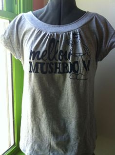 a t - shirt with the words mellow's mushrow on it