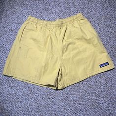 Patagonia Shorts Womens Medium Funhogger 4 Inch Hiking Surfboard Yellow Nwt $69.00. Condition Is New With Tags. Shipped With Usps Ground Advantage. Bottoms With Pockets For Beach Season Outdoor Activities, Patagonia Beach Bottoms With Built-in Shorts, Patagonia Bottoms For Outdoor Summer Activities, Patagonia Bottoms For Summer Outdoor Activities, Patagonia Shorts For Outdoor Activities In Summer, Patagonia Summer Bottoms For Outdoor Activities, Patagonia Shorts For Summer Outdoor Activities, Patagonia Outdoor Shorts For Summer, Patagonia Outdoor Summer Shorts