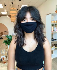 Mid Length Shag Curtain Bangs, Haircut 2023 Thick Hair, Women’s Shoulder Length Haircut With Bangs, Medium Hair Fringe Layers, Layered Hairstyles For Medium Hair Curly, Medium Shag Thick Hair, Hair Trend Fall 2023, Medium Shag Haircuts With Curtain Bangs, Shoulder Length Shag Haircut Thick Hair