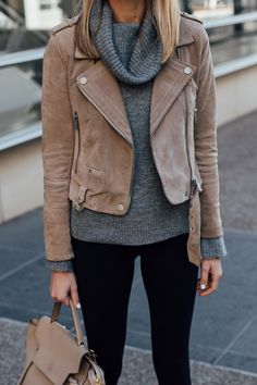 Elevated Athleisure, Moto Jacket Outfit, Running Errands Outfit, Athleisure Outfit, Errands Outfit, Fashion Jackson, Leather Jacket Outfits, Legging Outfits, Jacket Outfit