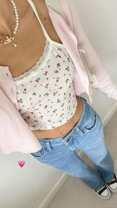 Minimalist Moda, Soft Girl Aesthetic, Tank Top Outfits, Crop Tank Top, Cute Everyday Outfits, Really Cute Outfits, Summer Floral