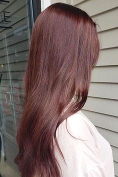 New Brown Hair Color, Hair Color Mahogany Brown, Brown Mahogany Hair, Mahogany Hair Color Brown, Pink Brown Hair Color, Wine Brown Hair, Red Tinted Brown Hair, Brown To Red Hair, Pink Brown Hair