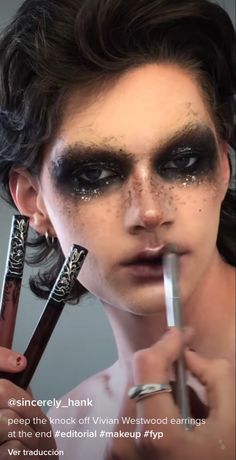 Smeared Black Eye Makeup, Dark Male Makeup, Masc Drag Makeup, Dirty Makeup Look, Emo Makeup Men, Warlock Makeup, Tiefling Makeup, Goblin Core Makeup, Goth Men Makeup