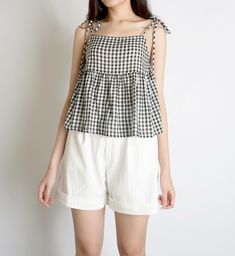 Gingham Top Outfit, Ladies Blouse Designs, Fashion Top Outfits, Fancy Tops, Everyday Fashion Outfits, Trendy Fashion Tops, Fancy Blouses, Causual Outfits