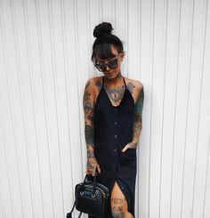 Sami Jefcoate, Sammi Jefcoate Style, Grunge Tattoo, Rocker Outfit, Mom Outfit, Wardrobe Makeover, Look Rock, Eclectic Fashion