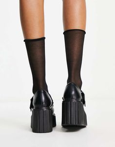 Shoes by Lamoda Shoe 'drobe stand-outs Adjustable strap Pin-buckle fastening Round toe Flatform sole Creepers, Body Fit, Accessories Shop, Adjustable Straps, Asos, Topshop, Buckle, Sneakers, Black