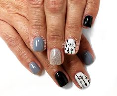 Arrows. Black white and grey nails. #PreciousPhan Black White And Grey Nails, White And Grey Nails, Trendy Nails Glitter, Arrow Nails, Grey Nail Art, Black White Nails, Grey Nails, American Nails, Western Nails