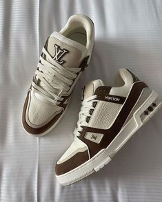 Louis Vuitton Trainer, Lv Trainer Sneaker, Louis Vuitton Sneaker, Designer Shoes Sneakers, Expensive Shoes, Fashion Shoes Sandals